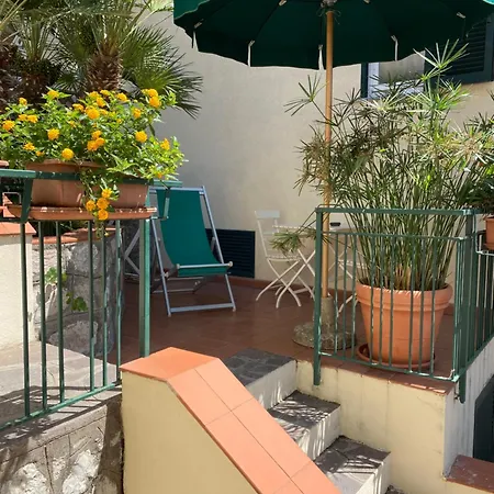 Belvedere Residenza Mediterranea 公寓式酒店 费拉约港
