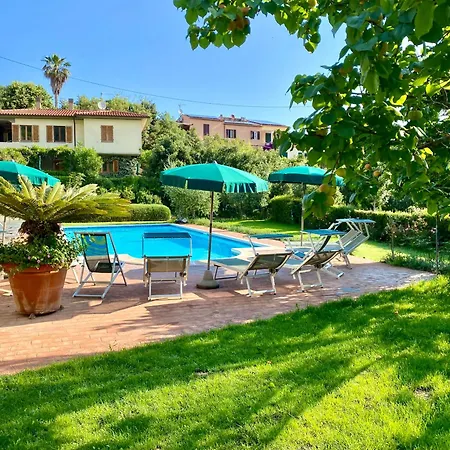 Ξενοδοχείο με διαμερίσματα Belvedere Residenza Mediterranea 2*