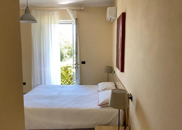 Belvedere Residenza Mediterranea Апарт-отель Портоферрайо