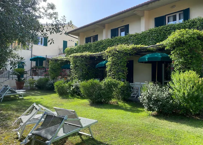 Belvedere Residenza Mediterranea Апарт-отель Портоферрайо