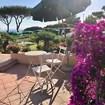 Ξενοδοχείο με διαμερίσματα Belvedere Residenza Mediterranea 4*